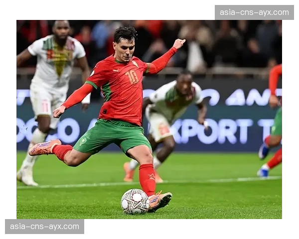 里尔1-1战平马赛，主队进球为对方乌龙，客队依靠点球扳平